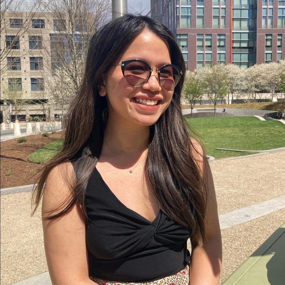 Meet your Posher, Debby - Picture 1 of 1